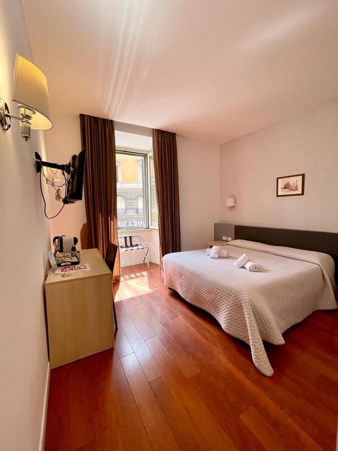 Elle Cavour Guest House Рим Экстерьер фото