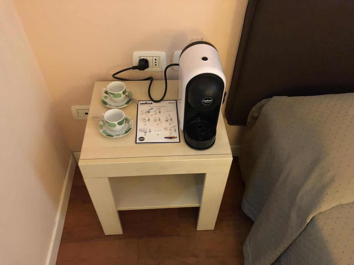 Elle Cavour Guest House Рим Экстерьер фото
