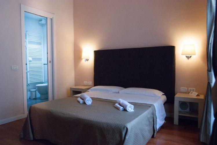 Elle Cavour Guest House Рим Экстерьер фото