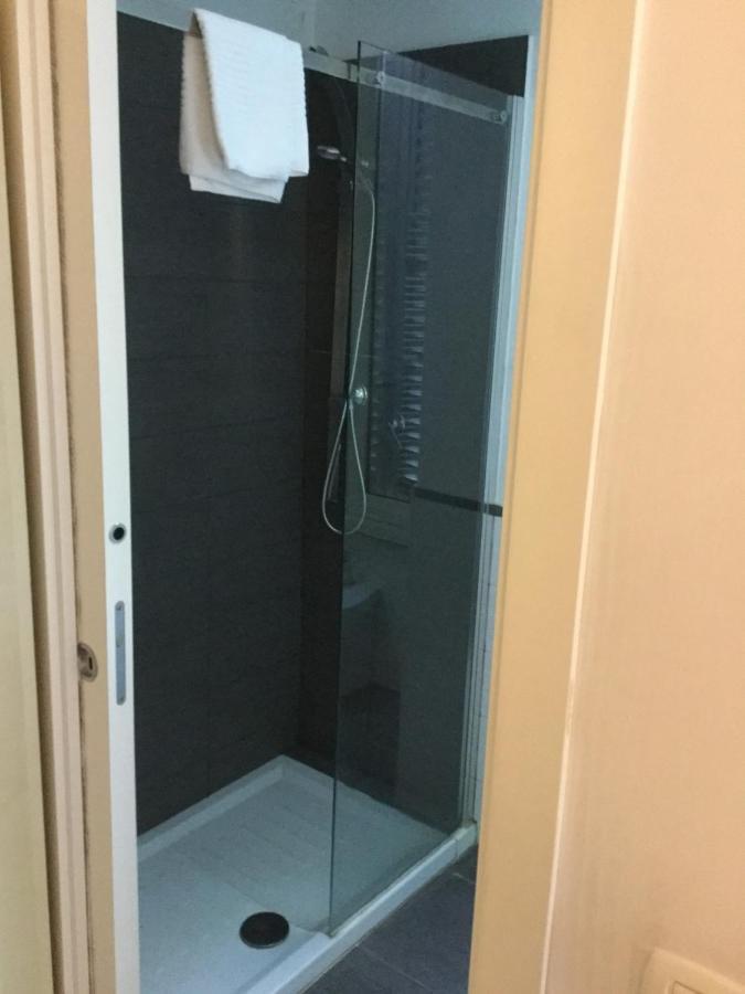 Elle Cavour Guest House Рим Экстерьер фото
